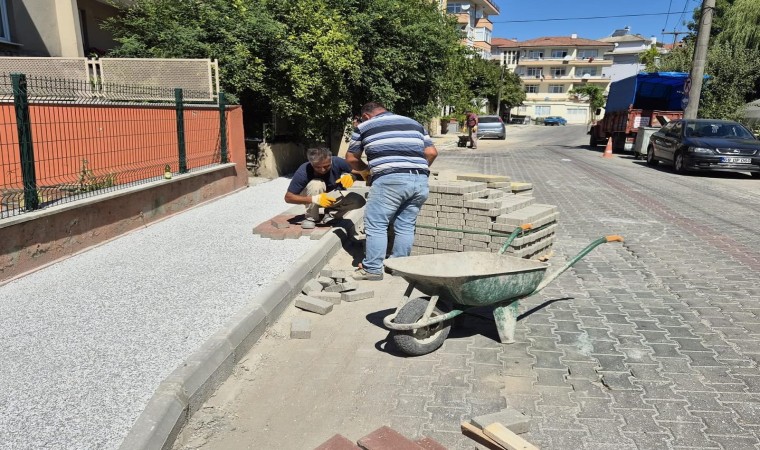 Bartında yol yapım çalışmaları sürüyor