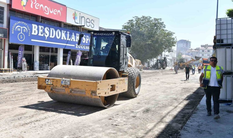 Başkan Büyükkılıç, 50 yıllık altyapısı yenilenen Argıncık Toptancılar Sitesinde incelemelerde bulundu