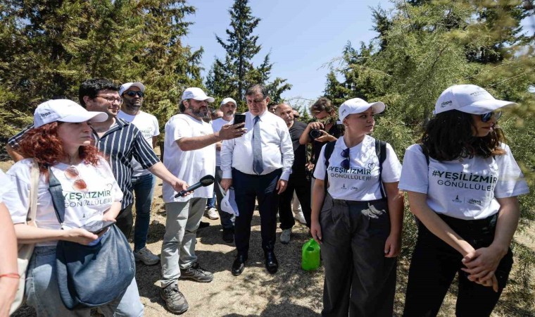 Başkan Tugaydan yanan alanlarda saha mesaisi