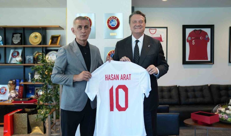 Beşiktaş Başkanı Hasan Arat, TFF Başkanı Hacıosmanoğlunu ziyaret etti