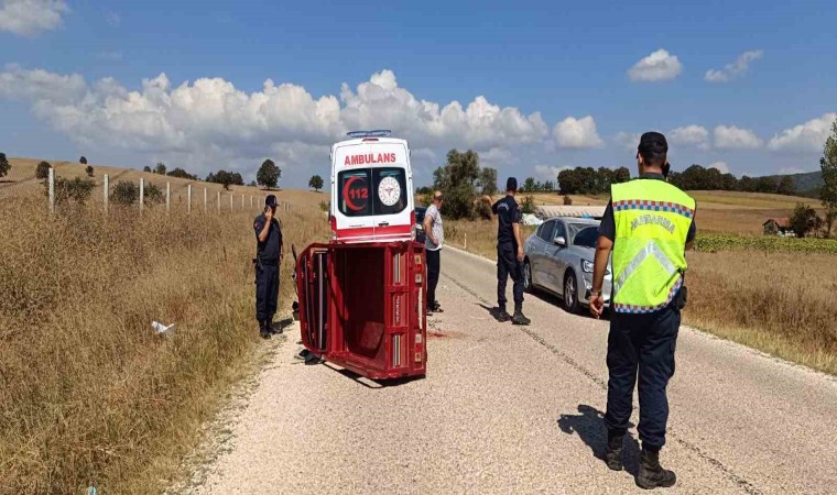 Bilecikte elektrikli bisikletin devrilmesi sonucu 2 kişi yaralandı