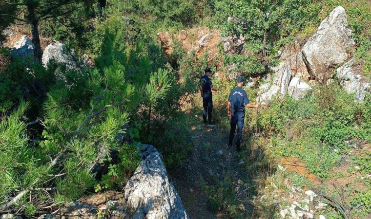 Bilecikte ormanda toprağa gömülmüş naylona sarılı ceset bulundu