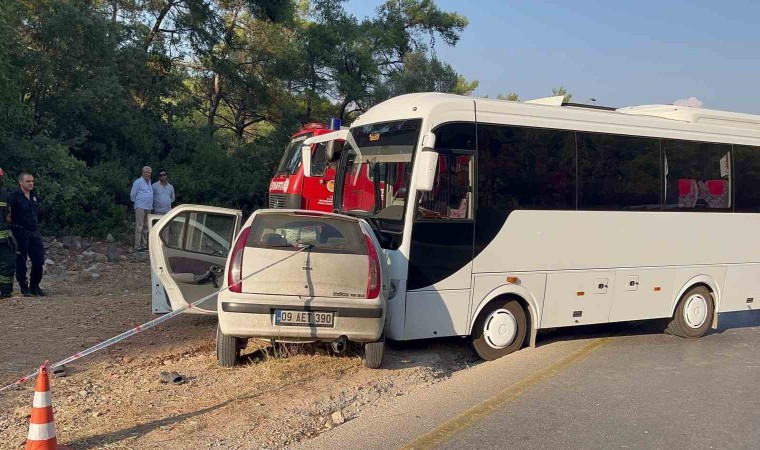 Bodrumda otomobil ile minibüs kafa kafaya çarpıştı: 1 ölü, 1 yaralı