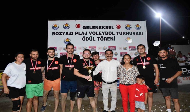 Bozyazı 3. Plaj Voleybolu Turnuvası sona erdi