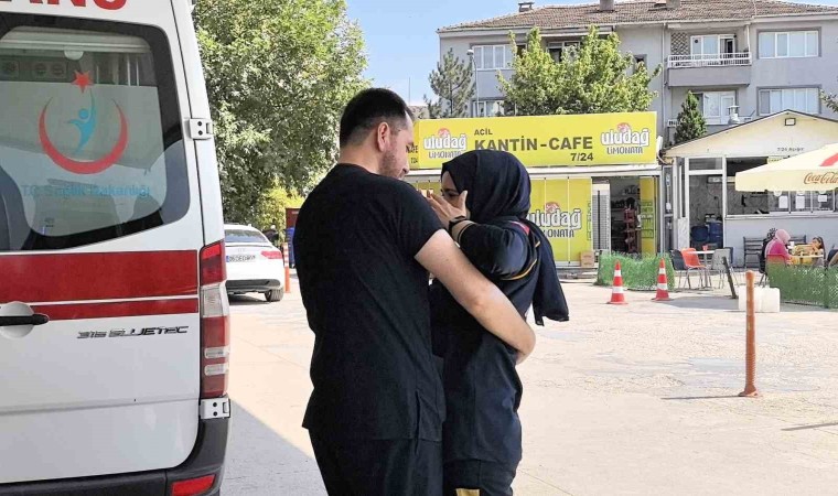 Bursada katliam gibi kaza: 2 ambulans kamyonet ile çarpıştı, 7 kişi yaralandı