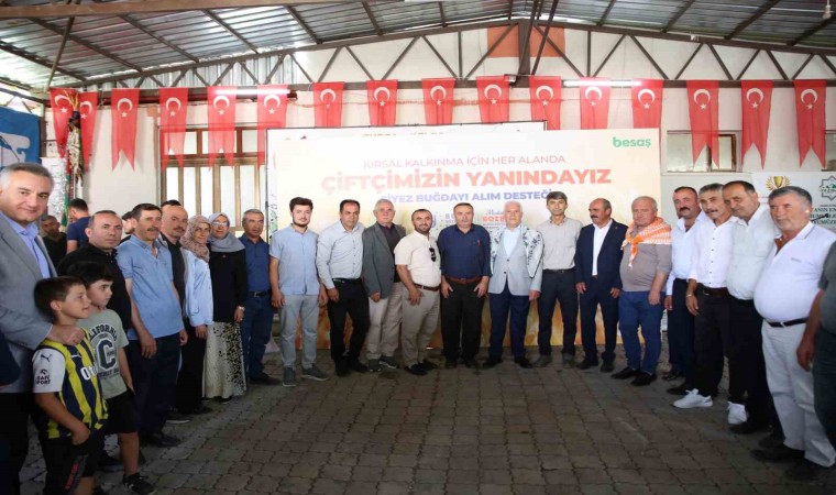 Büyükşehir ‘siyez buğdayı desteğiyle çiftçinin yanında