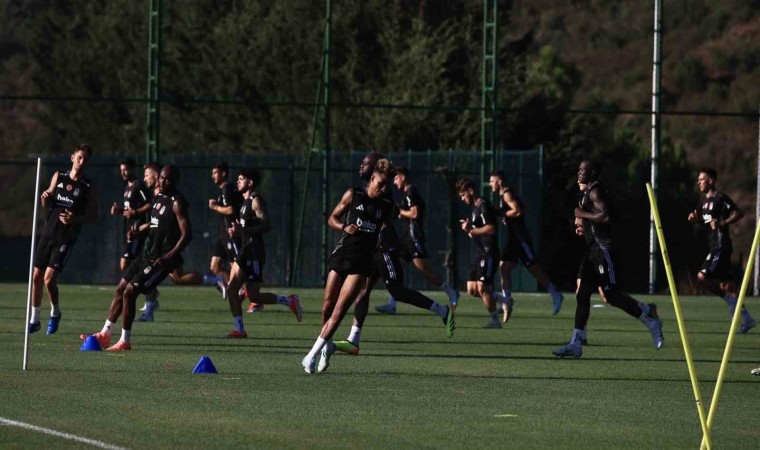 Cher Ndour, Beşiktaşla ilk antrenmanına çıktı