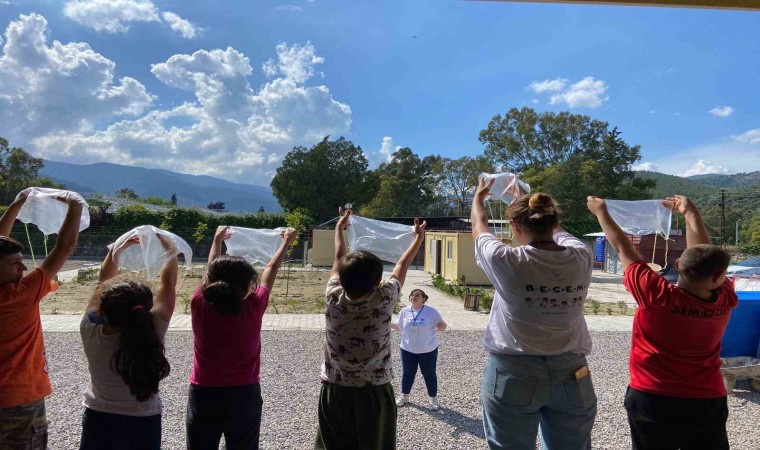 Çimkodan depremden etkilenen çocuklara eğitim desteği