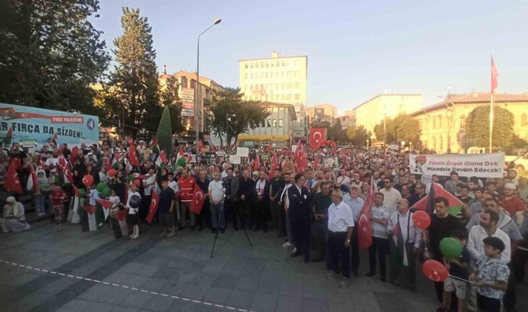 Çorumda İsraili telin Gazzeye destek mitingi