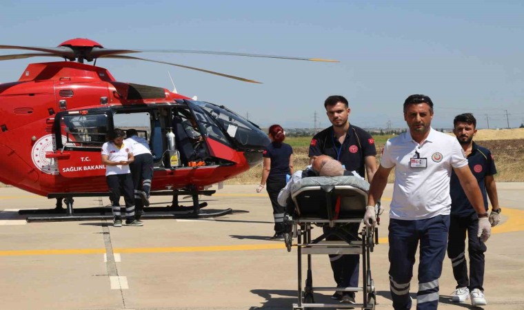 Diyarbakırda kalp krizi geçiren 72 yaşındaki adam ambulans helikopterle hastaneye sevk edildi