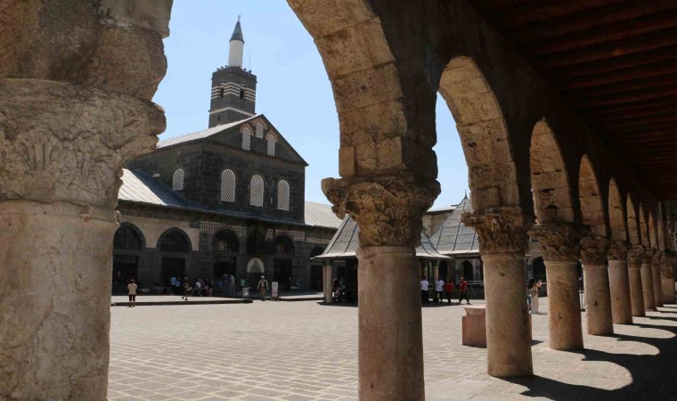 Diyarbakırda tarihi mekanlarda “Eyyam-ı Bahur” sakinliği