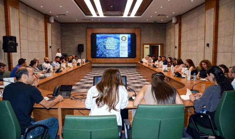 Diyarbakırın turizm potansiyelinin ortaya çıkarılması için toplantı düzenlendi