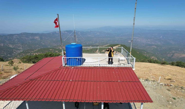 Duman avcıları 29 kuleden Denizlinin ciğerlerini koruyor