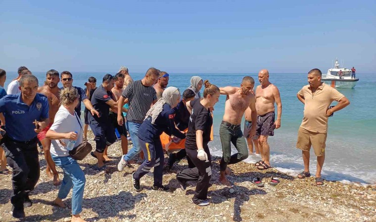 Düzcede denizde can pazarı: 4 kişi girdiği denizde boğulma tehlikesi geçirdi