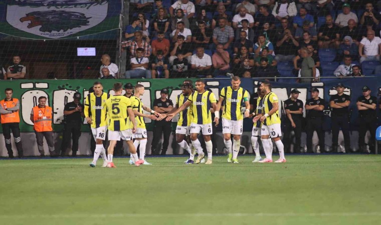 Fenerbahçe, Rizespora karşı galibiyet serisini 11 maça çıkardı