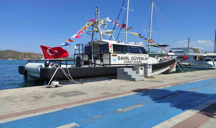 Fethiyede Sahil Güvenlik Botu ziyaretçilerini ağırladı