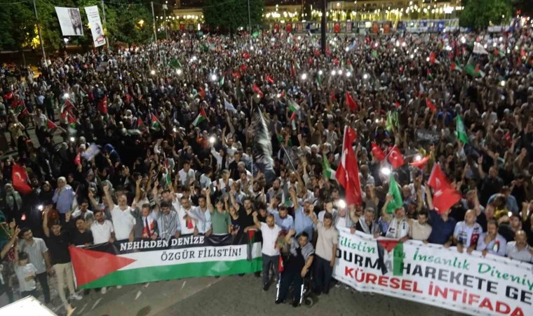 Gaziantepte binlerce kişi Filistin ve Heniyye için yürüdü