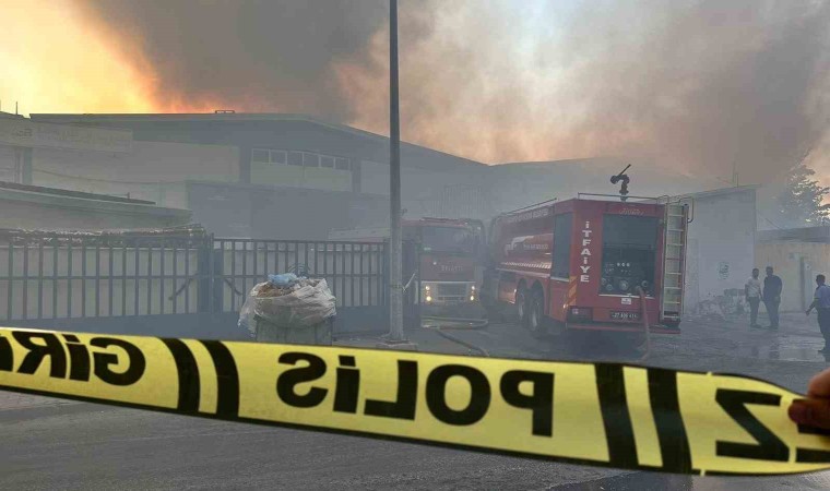 Gaziantepte elyaf fabrikasında korkutan yangın