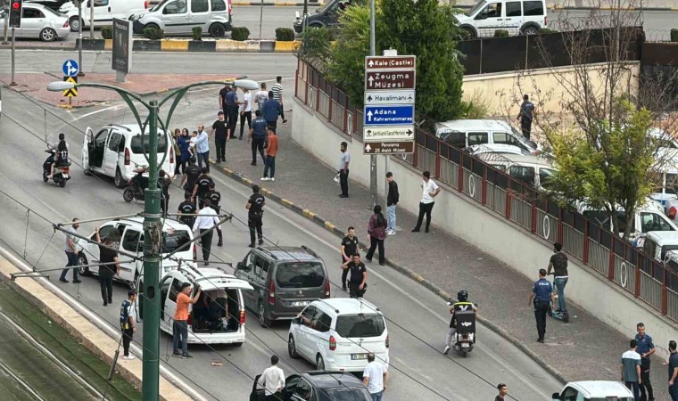 Gaziantepte trafikte çıkan kavgaya polis müdahale etti