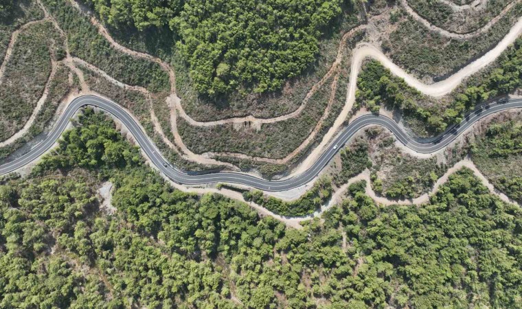 Hatayda 7,5 kilometrelik yol 35 günde tamamlandı