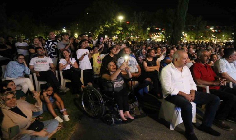 Hemşeri Dernekleri Festivalinde İhsan Güvenç rüzgarı esti