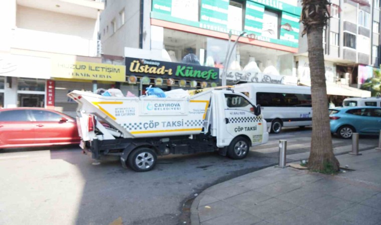 İşlek cadde ve dar sokaklarda çöp taksi hizmet veriyor