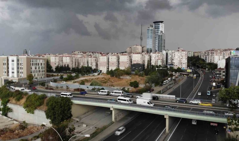 İstanbula yağmur bulutları böyle geldi