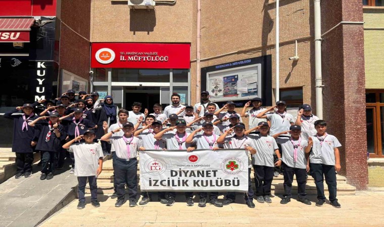 İzciler kamp için uğurlandı