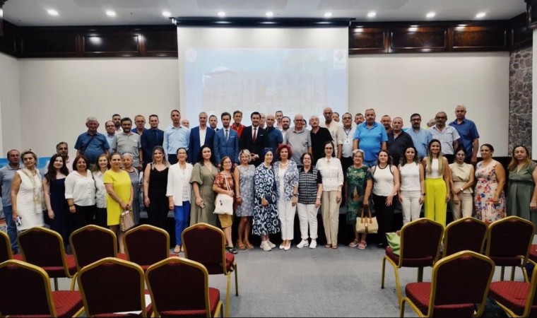 İzmirde vakıflara yönelik eğitim verildi