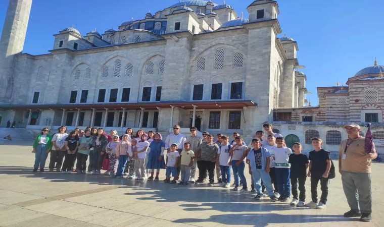 Karapınarda Kuran Kursu öğrencilere İstanbul gezi hediyesi