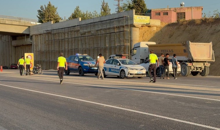 Kiliste motosiklet ile hafriyat kamyonu çarpıştı: 1 ağır yaralı