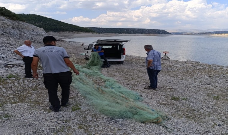 Kurtboğazı Barajında 500 metre misina ağ ele geçirildi