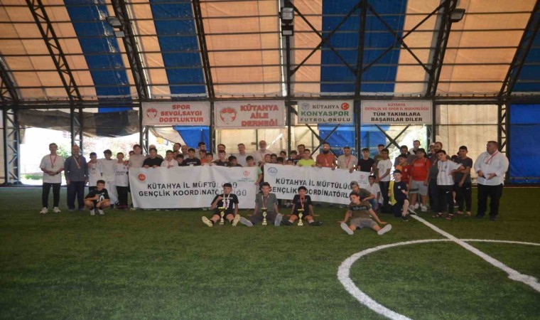 Kütahyada Yaz Kuran Kursları Futbol turnuvası düzenlendi