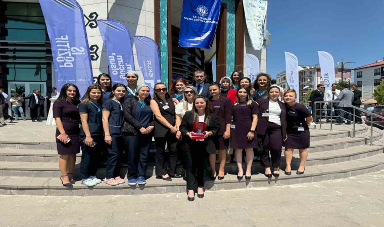 Medicana Sivas Hastanesine kadın istihdam ödülü