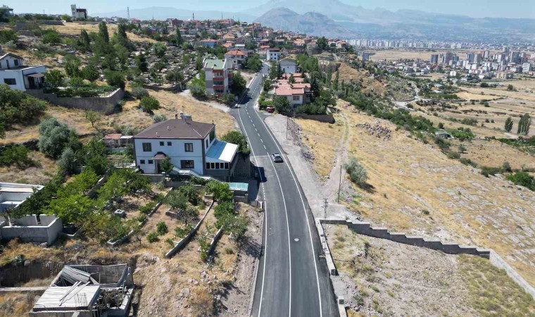 Melikgazi Belediyesi Mimarsinan Mahallesine yeni yollar kazandırdı