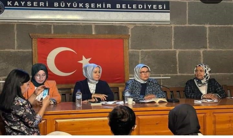 Milletvekili Ayşe Böhürler, Yazarlar Birliği Şiir Programına konuk oldu