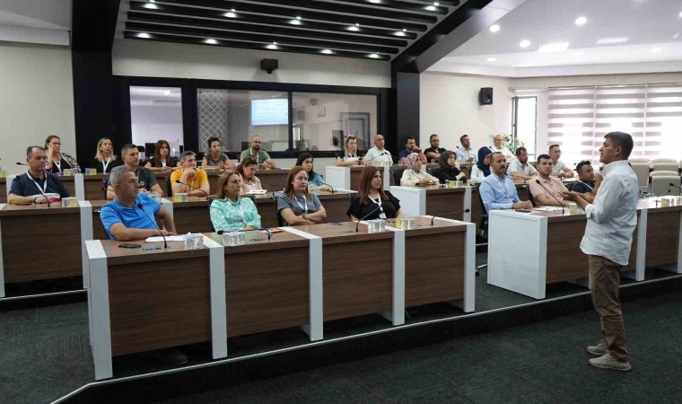 Niğdede Belediye personeline resmi yazışma eğitimi verildi