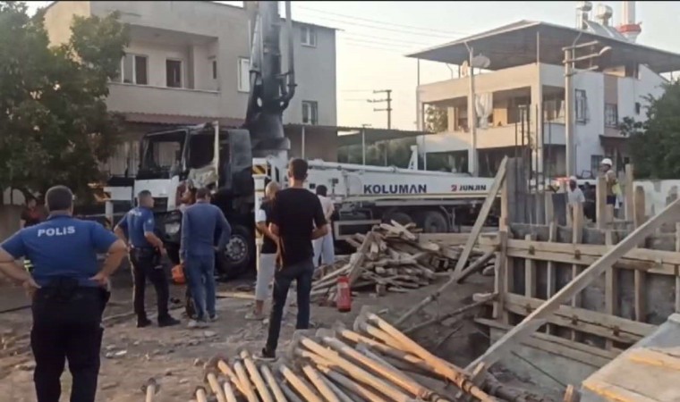 Osmaniyede elektrik direğine çarpan beton pompası alev aldı: 2 kişi yaralandı