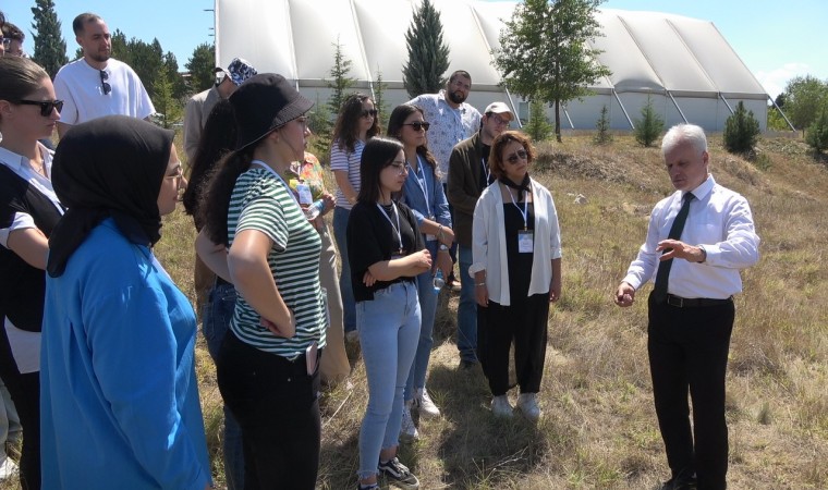 Prof. Dr. Küçük, “Teknolojik olarak dünyada İHA kullanarak yangınları gözetleyen iki ülkeden birisiyiz”