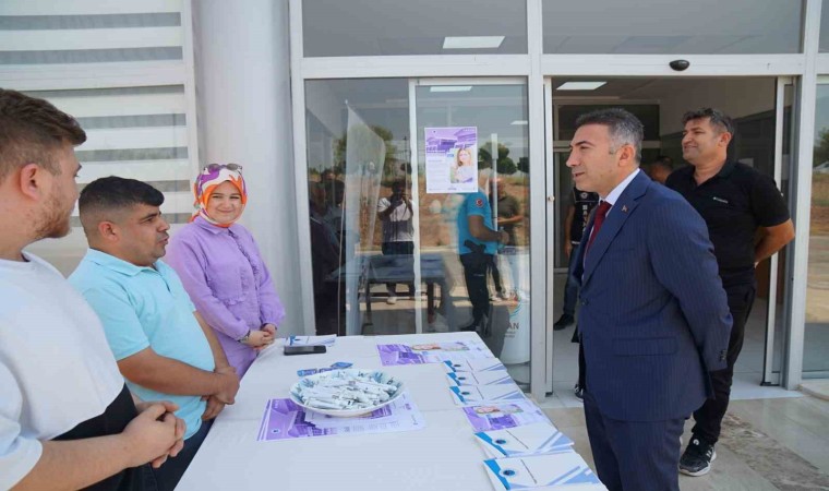 Rektör Demirden kayıt bürosuna ziyaret