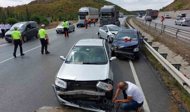 Samsunda 3 kişinin öldüğü 10 kişinin yaralandığı kaza yerine yakın yine kaza: 6 yaralı