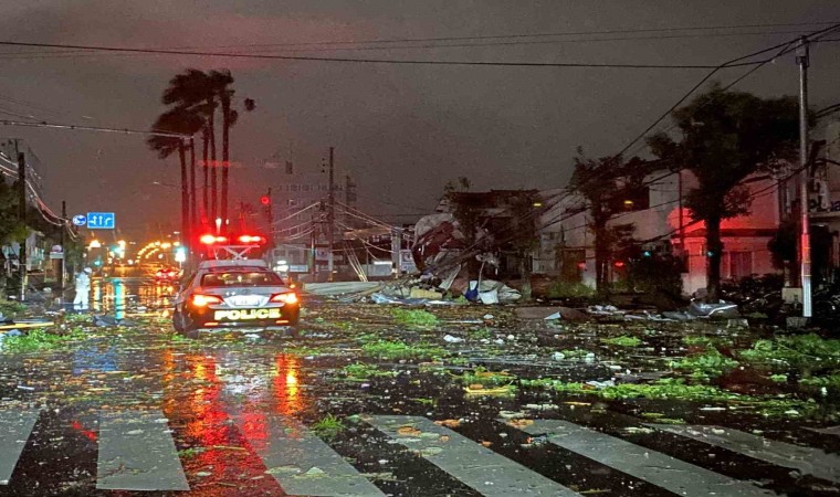 Shanshan Tayfunu Japonyaya ulaştı: 54 yaralı, 1 kayıp