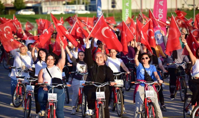 Spor A.Ş.den Zafer Bayramına özel bisikletle zafer turu