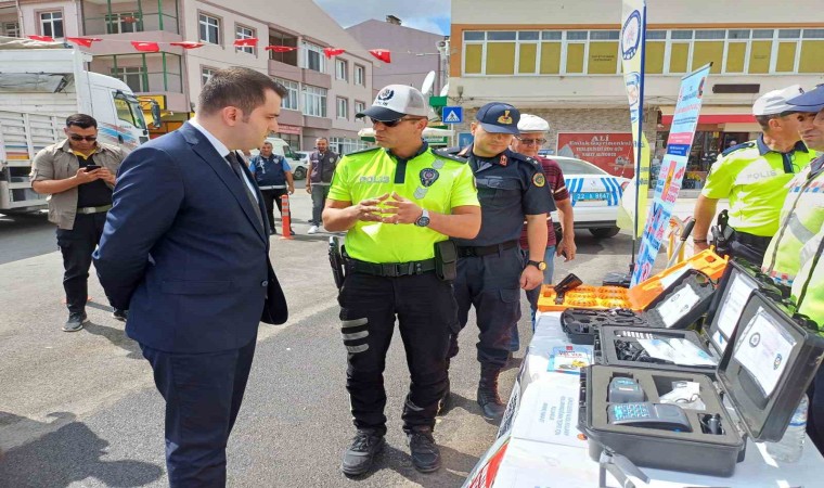 Süloğlunda polis ve jandarma vatandaşlarla buluştu