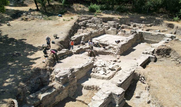 Tarihe ışık tutan Bathonea Antik Kentinde kazılar yeniden başladı