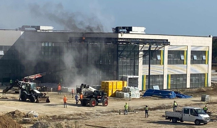 Tekirdağda yapımı süren hastanede yangın