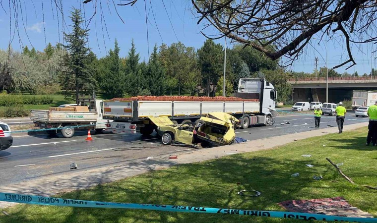 Tofaş ikiye bölündü: 1 ölü, 1i ağır 3 yaralı