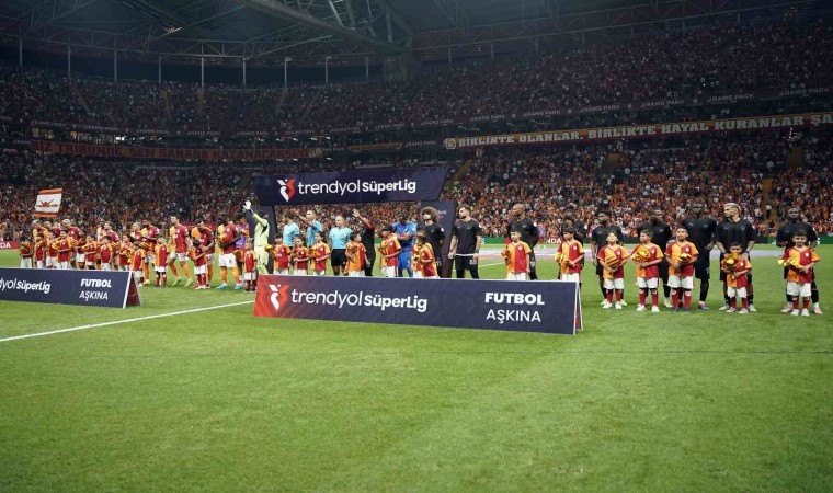 Trendyol Süper Lig: Galatasaray: 0 - Hatayspor: 0 (Maç devam ediyor)