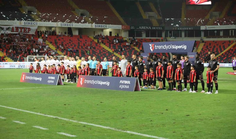 Trendyol Süper Lig: Gaziantep FK: 0 - Samsunspor: 1 (Maç devam ediyor)