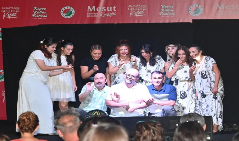 Troyalı Kadınlar, Kepez Kültür Festivalinde sahnelendi